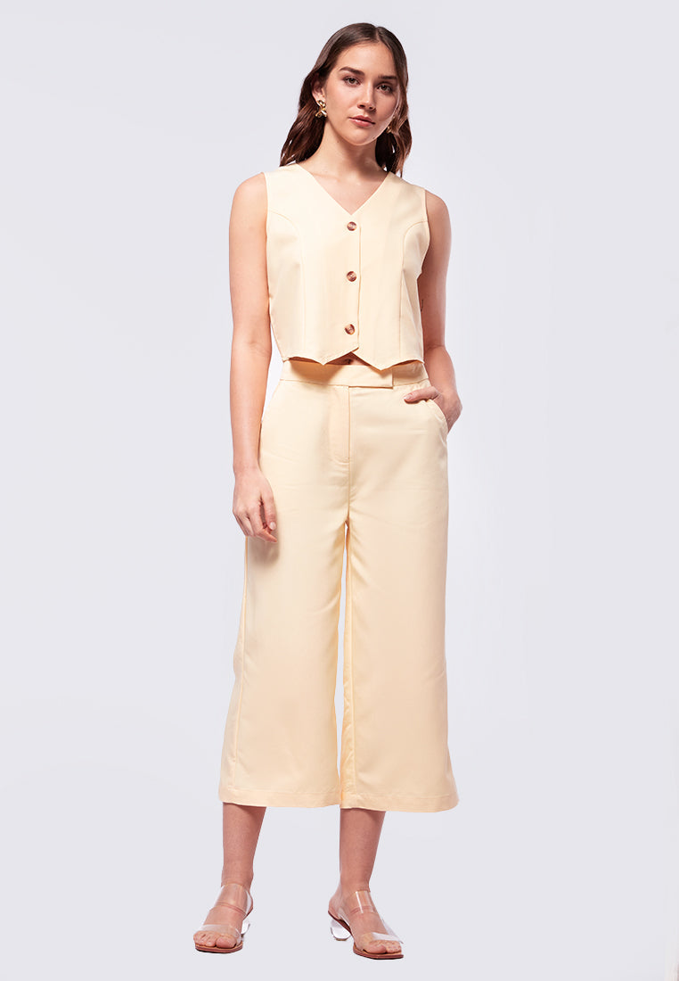 Regular Fit Crop Vest