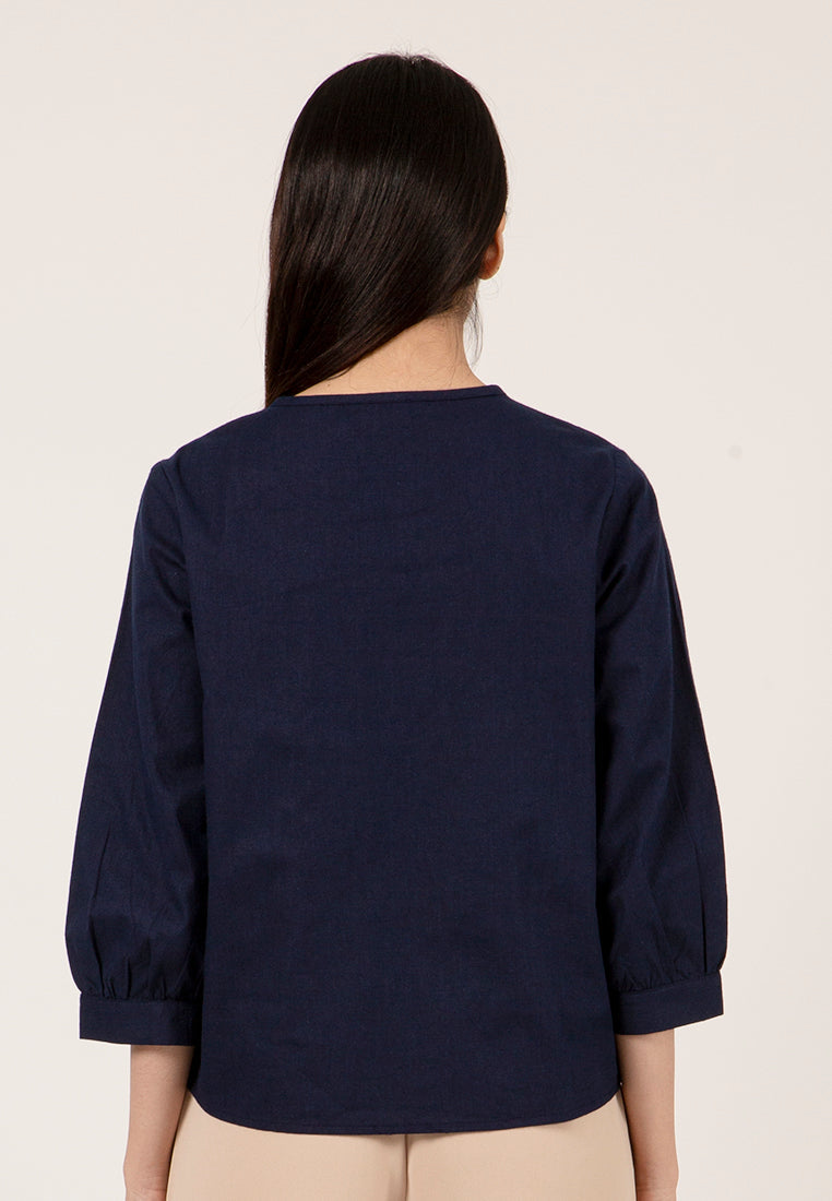 Loose Embroidery Blouse