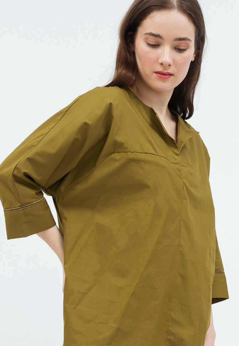 Loose Blouse with Open Collar
