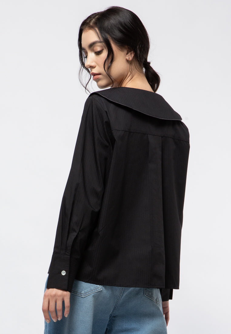 Loose Blouse with Long Collar