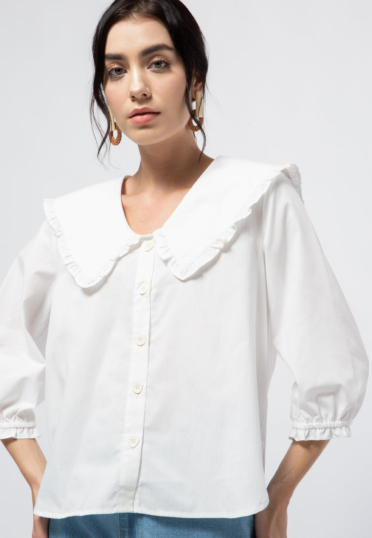 Blouse with Big Ruffle Collar
