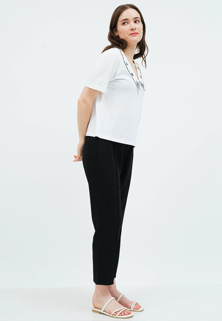 Boxy Top with Embroidered Collar