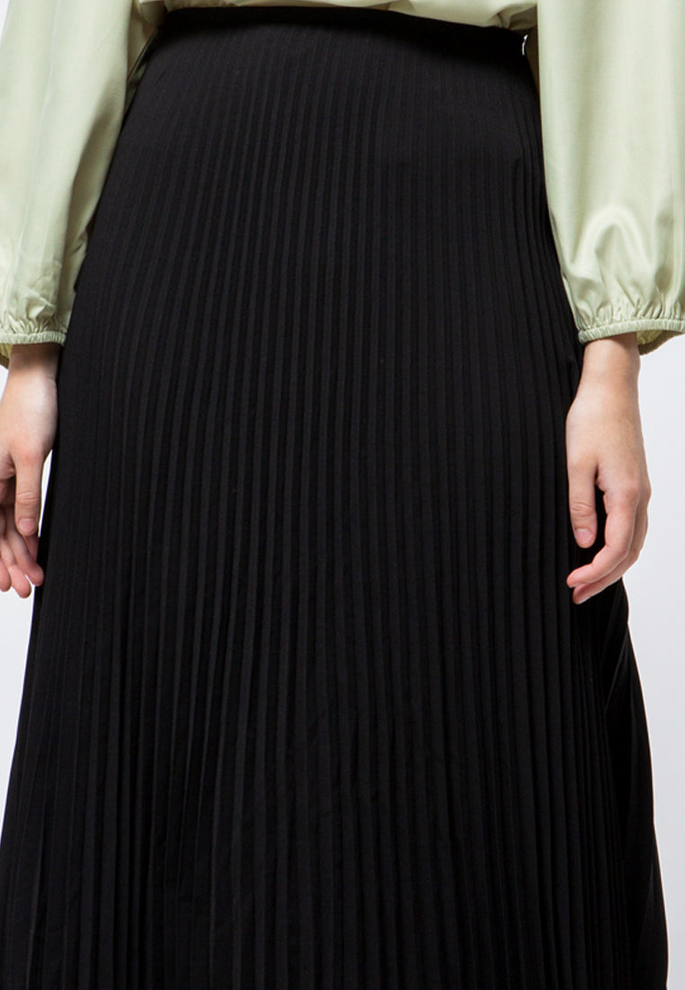 Midi Pleat Skirt