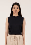 Sleevless blouse