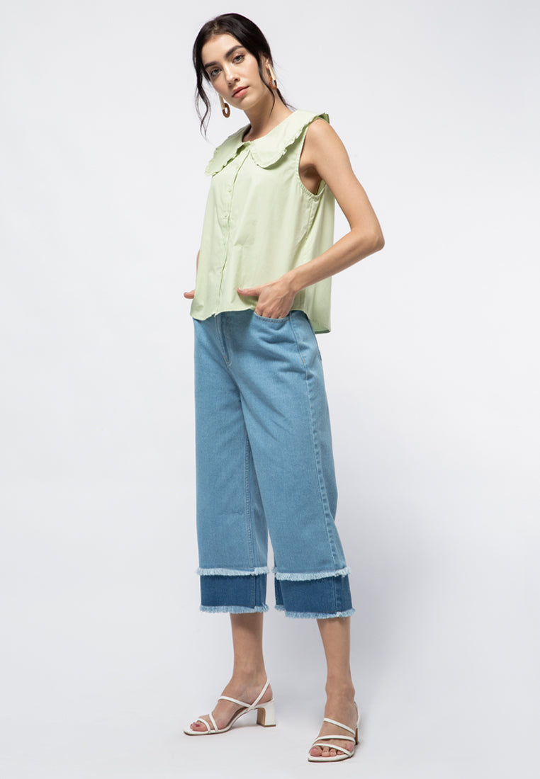 Wide Collar Sleeveless Blouse