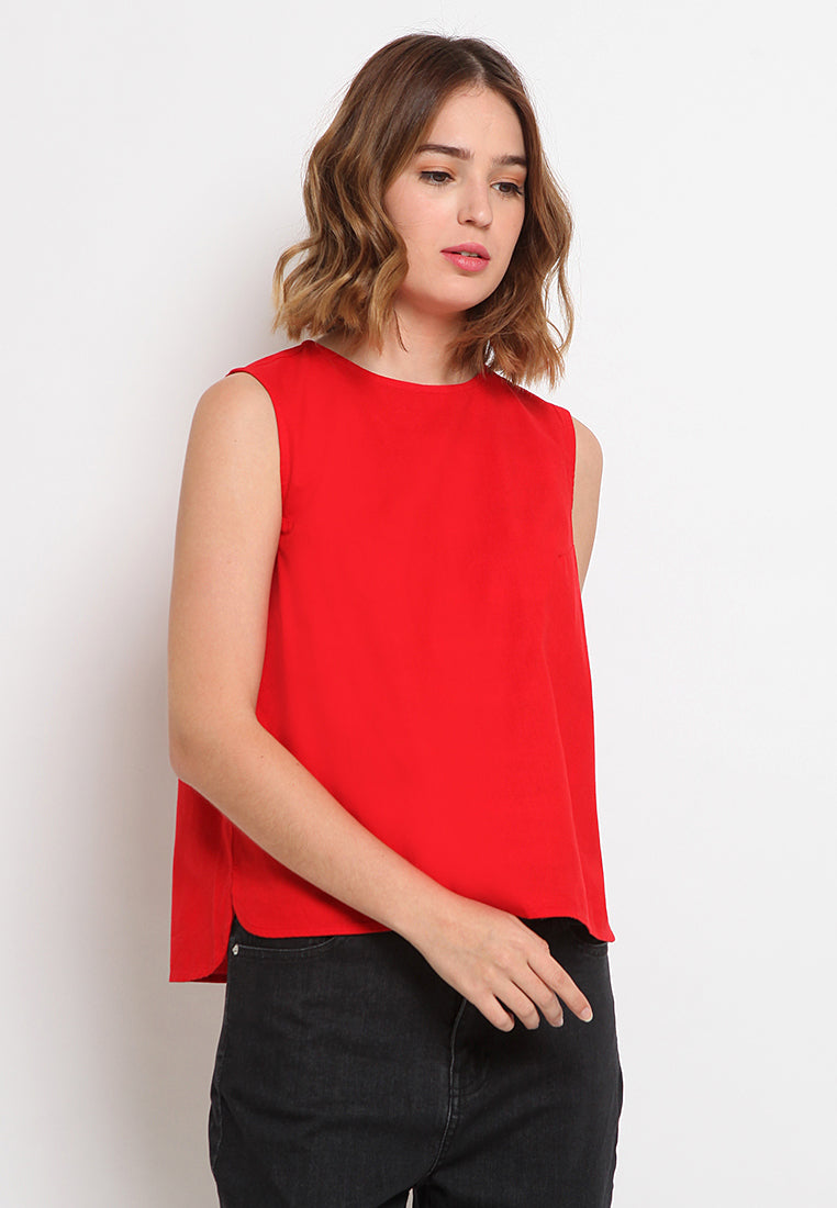 Round Neck Sleeveless Blouse