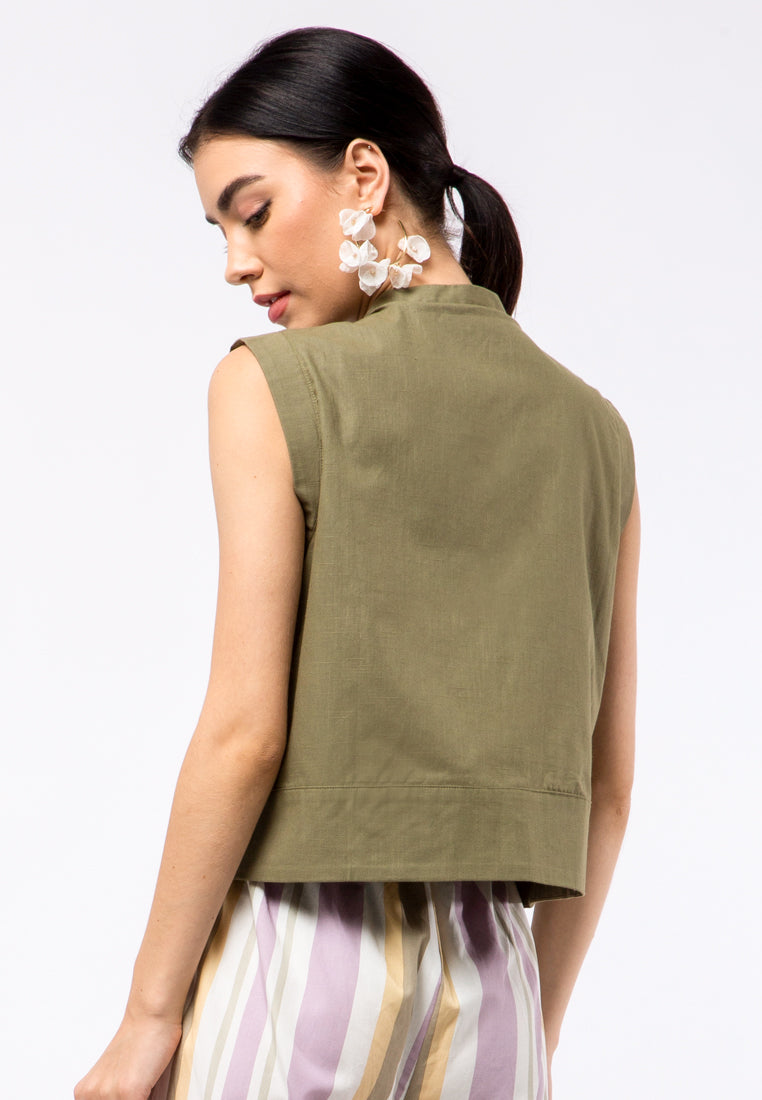 Mandarin Collar Sleeveless Shirt