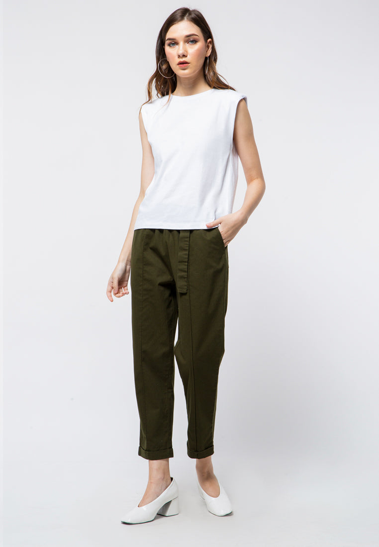 Sleeveless T-shirt