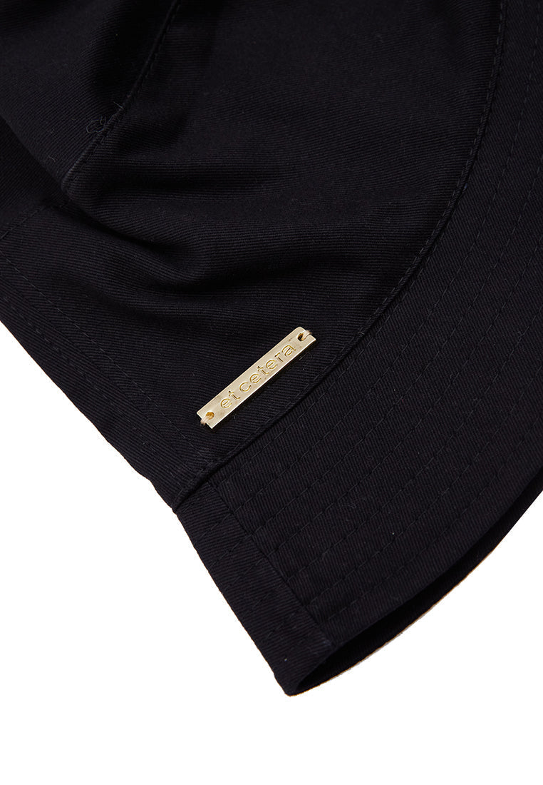 Plain Bucket Hat with Metal Logo