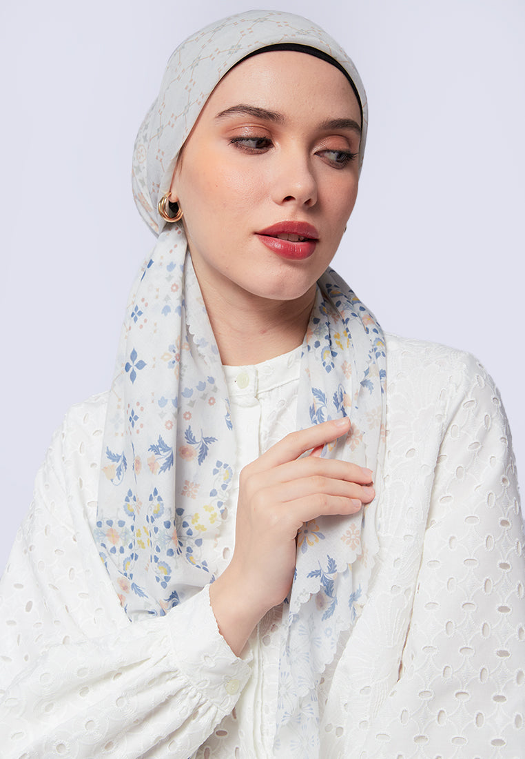 Geometric Printed Scarf