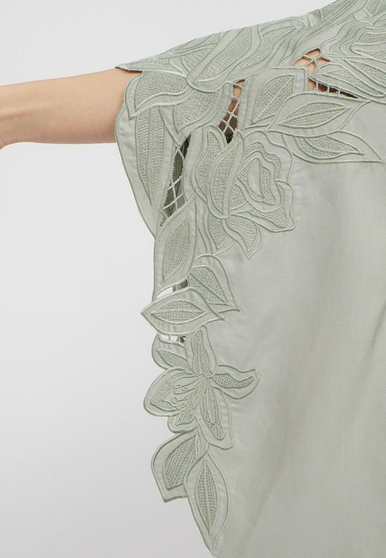 Embroidered Flowy Gamis