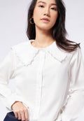 Loose Blouse with Laced Peterpan Collar