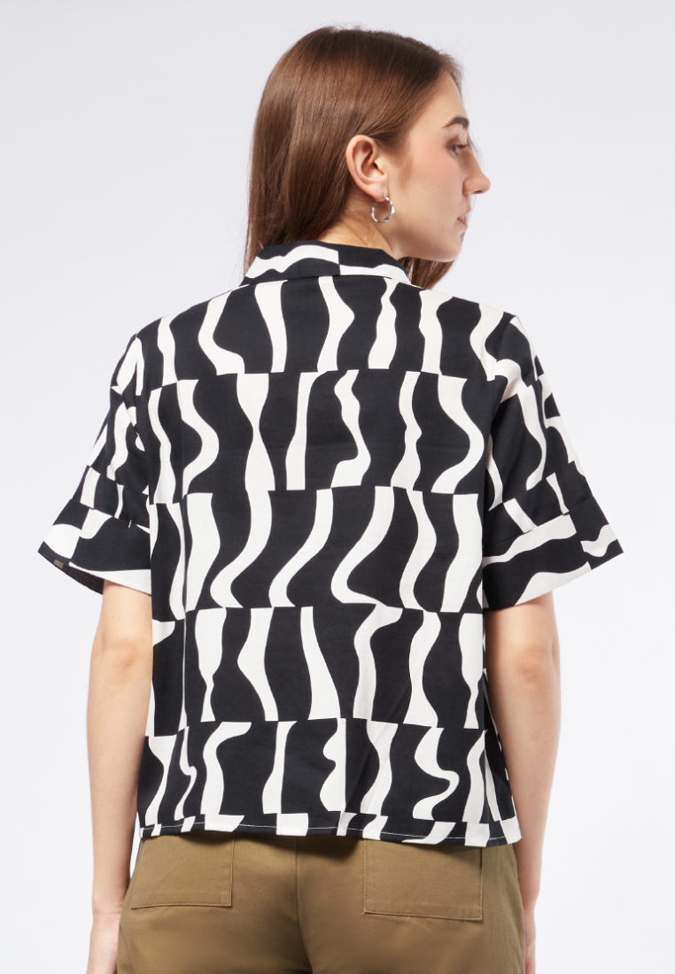 Printed Short Sleeve Blouse