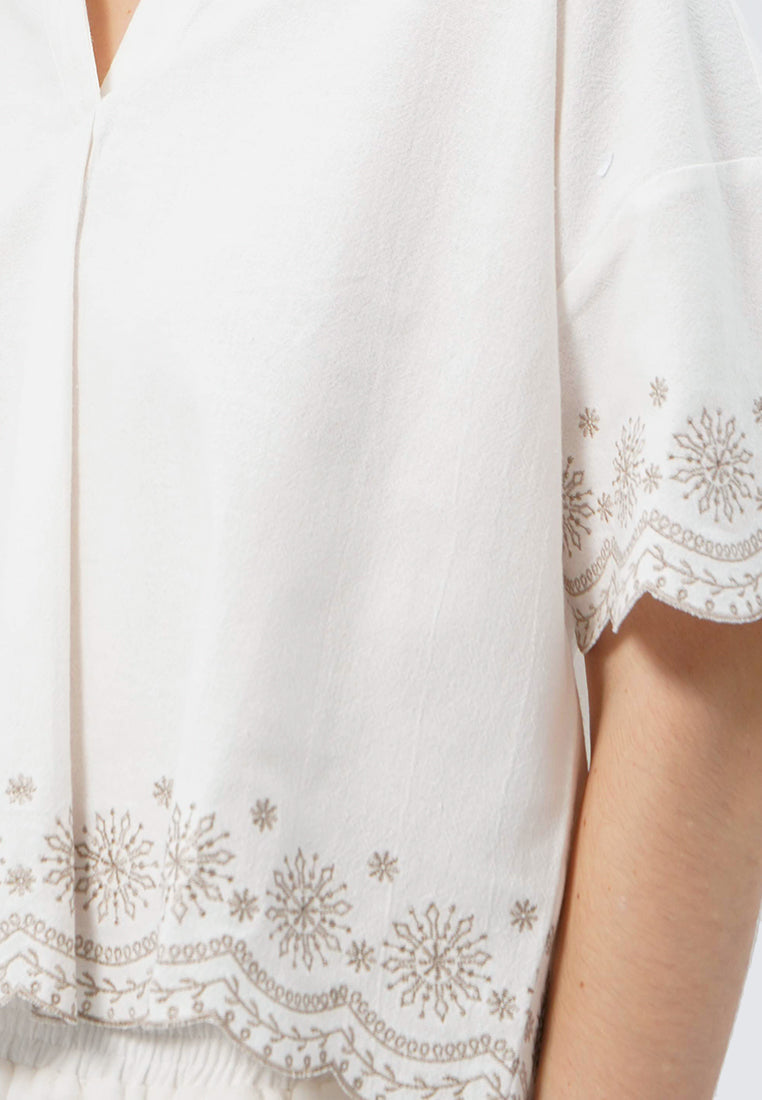 Embroidered Short Sleeve Blouse