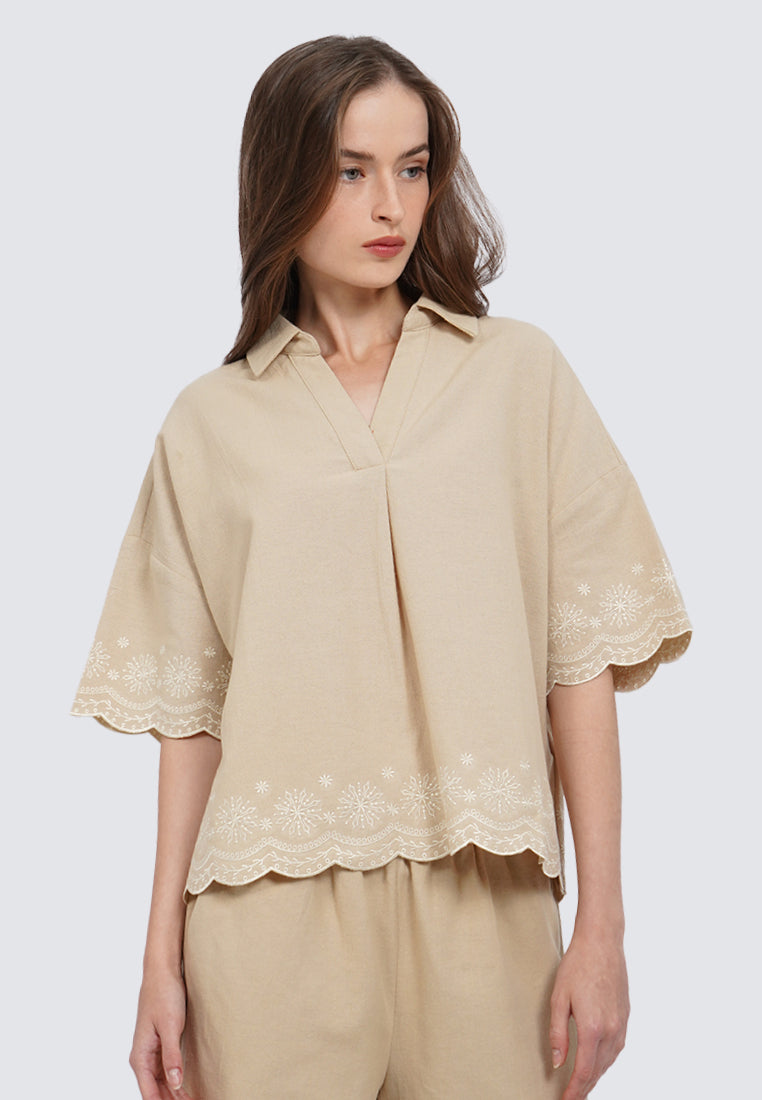 Contrast Embroidery Blouse