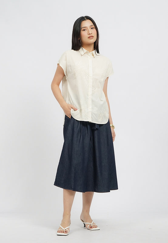 Embroidered Short Sleeve Blouse