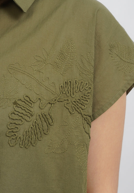 Embroidered Short Sleeve Blouse