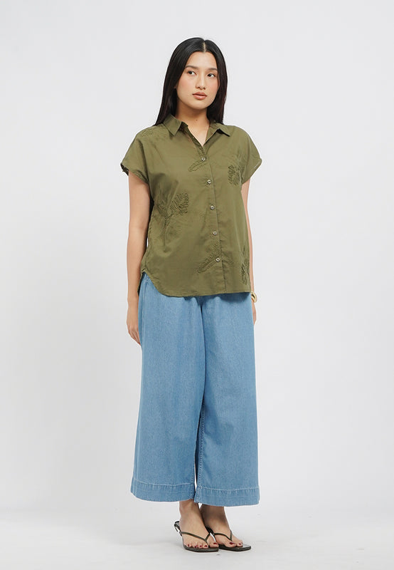 Embroidered Short Sleeve Blouse
