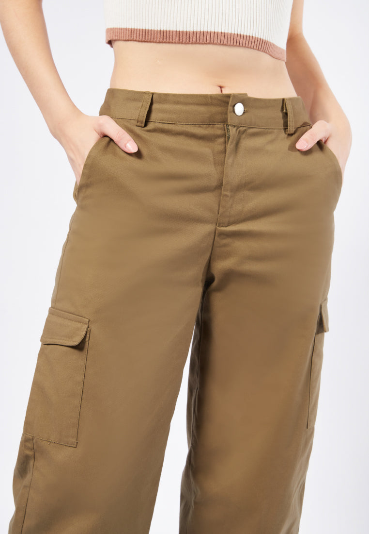 Straight Fit Cargo Pants