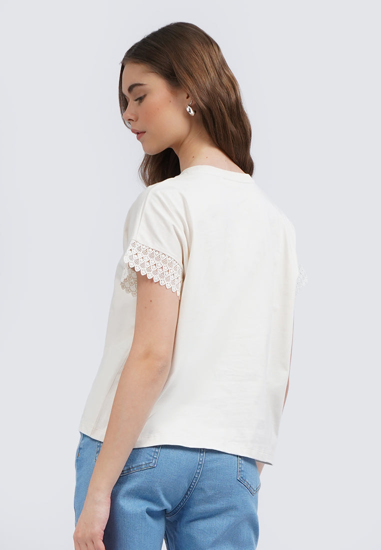 Round Neck T-Shirt with Laced Sleeves