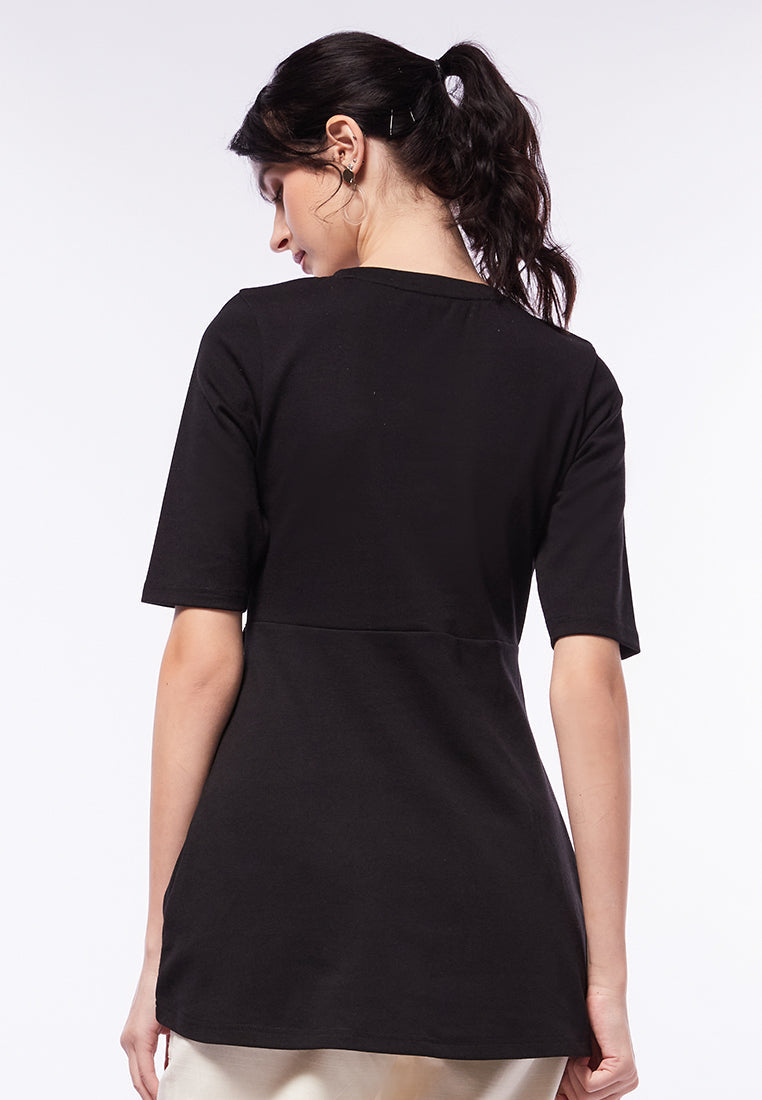 Short Sleeve Top with Drapery