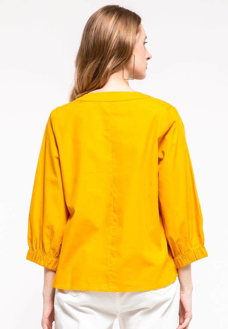 Long Cuff Sleeves Top