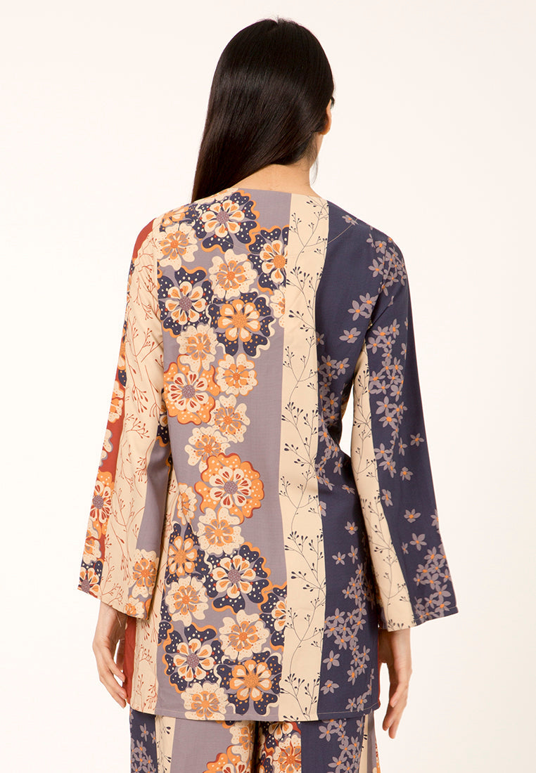 Loose blouse
