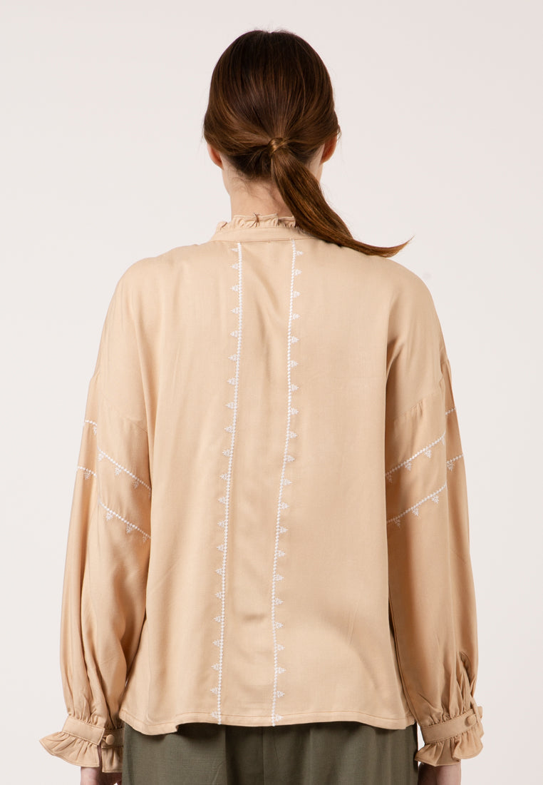 Ruffled Contrast Embroidery Blouse