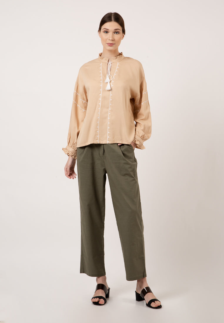 Ruffled Contrast Embroidery Blouse