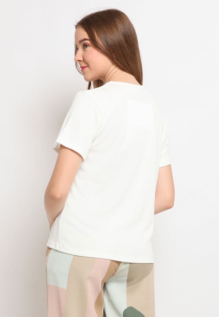 Short Sleeve Top with Shell Button