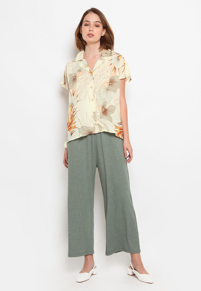 Printed Short Sleeve Blouse