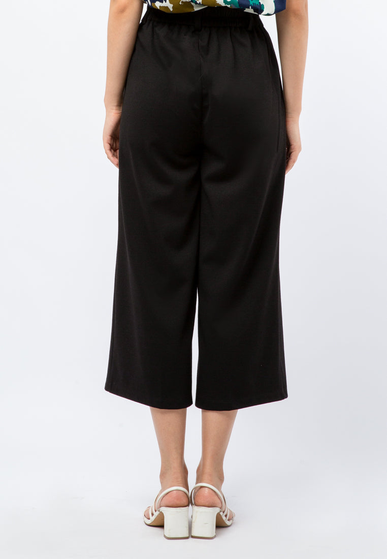 Cullotte with Patch Pocket Details
