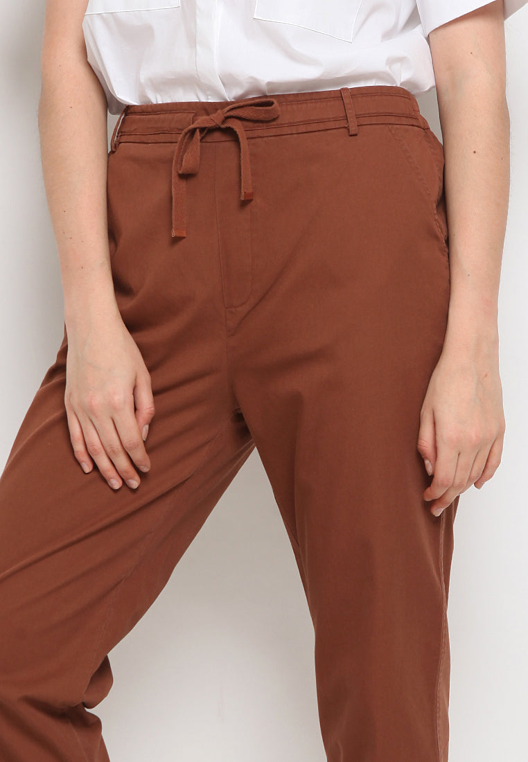 Tapered Fit Crop Pants