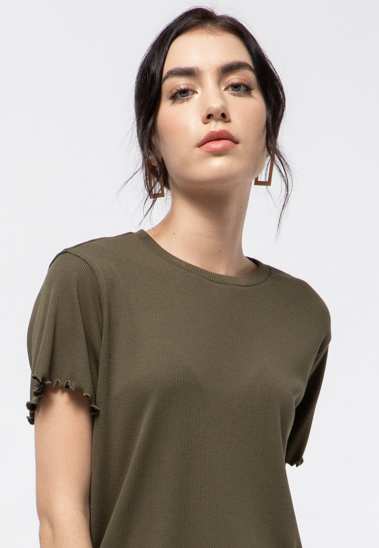Short Sleeve T-shirt with Lettuce Hem
