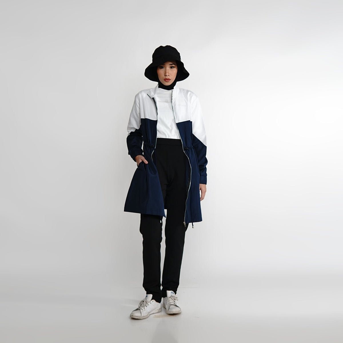 Contrast Color Wind-Breaker Navy-White