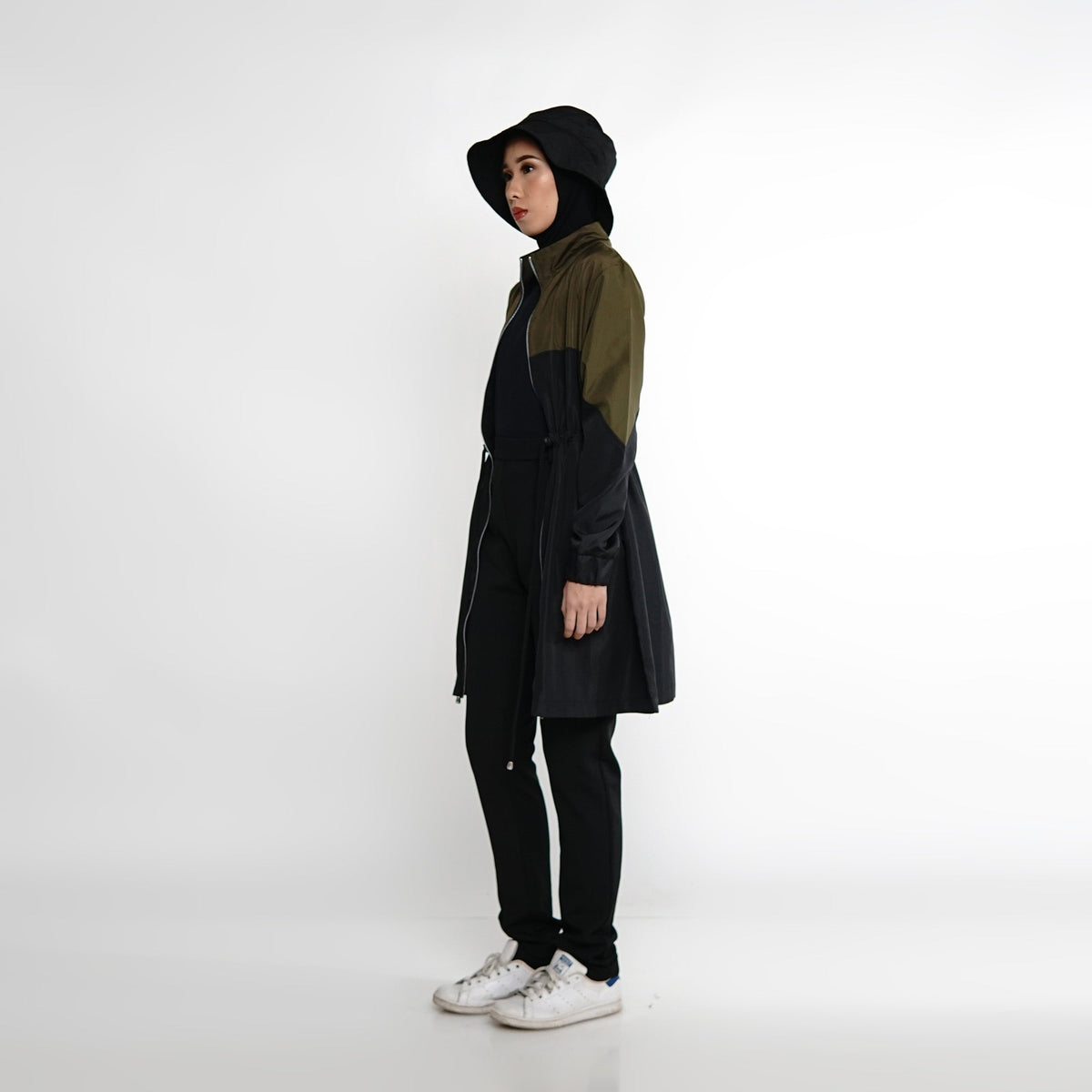 Contrast Color Wind-Breaker Black-Army