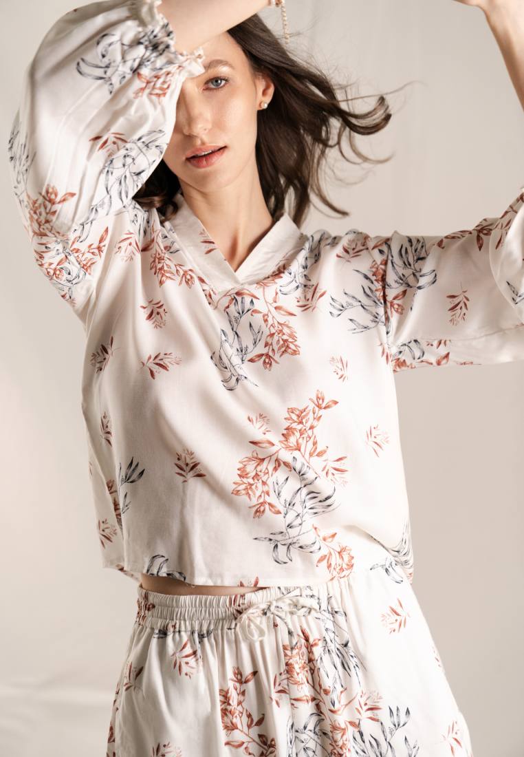 Printed V-Neck Loose Blouse