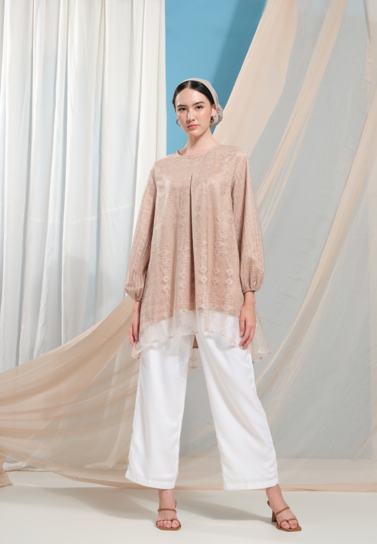 Flowy Round Neck Lace Tunic