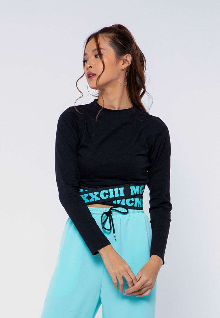 Cross Strap Crop Blouse