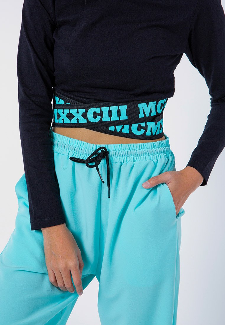 Cross Strap Crop Blouse
