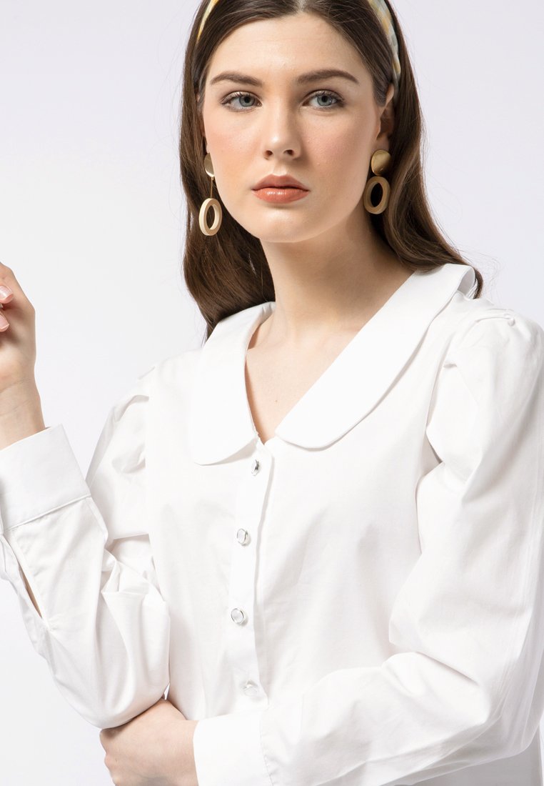 Peterpan Collar Top