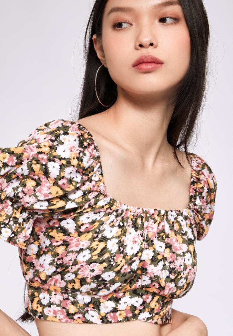 Tied Hem Crop Top with Puff Sleeves