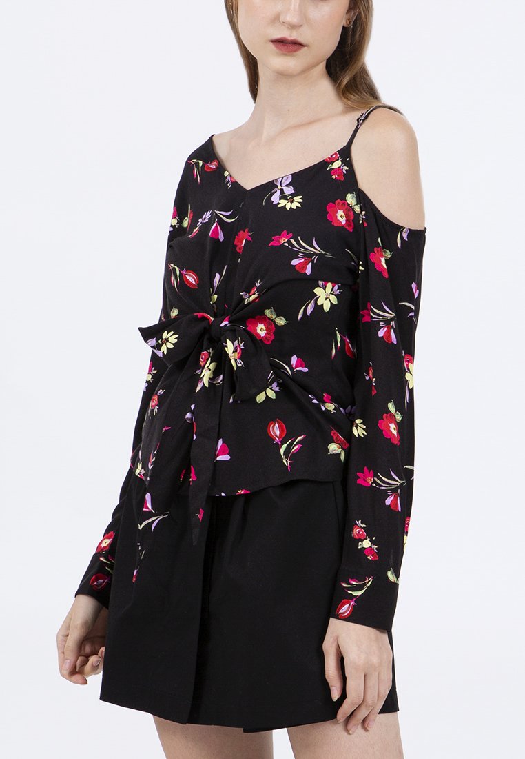 Long Sleeves Blouse