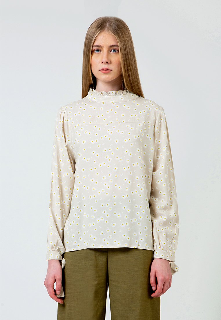 Daisy ruffle Blouse