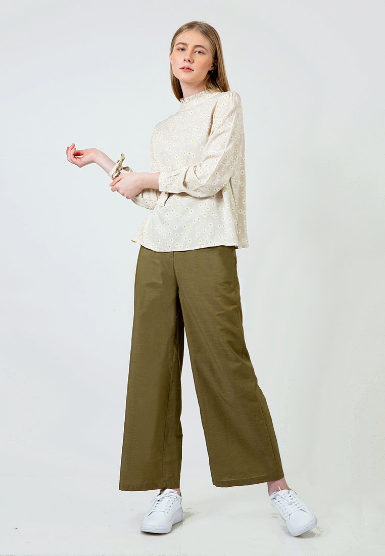Daisy ruffle Blouse