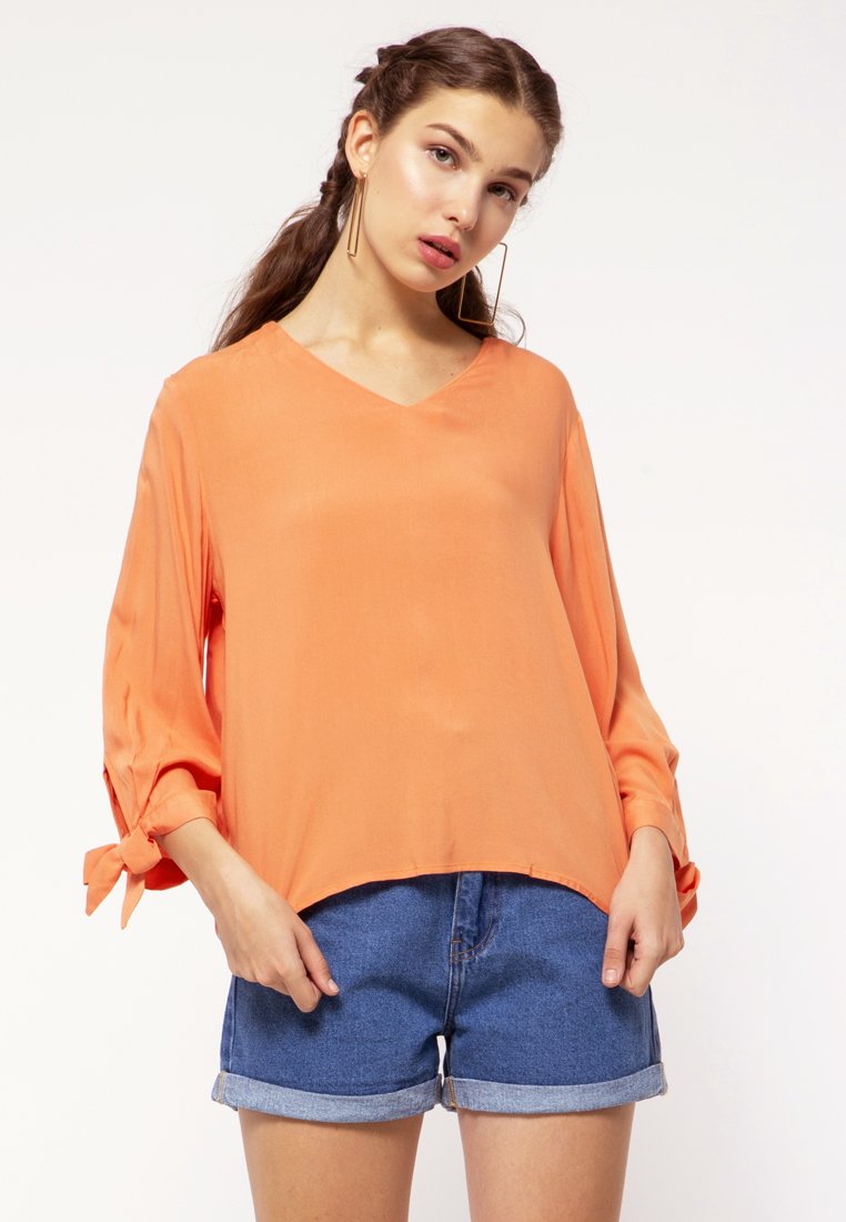 Blouse with Ribbon Details