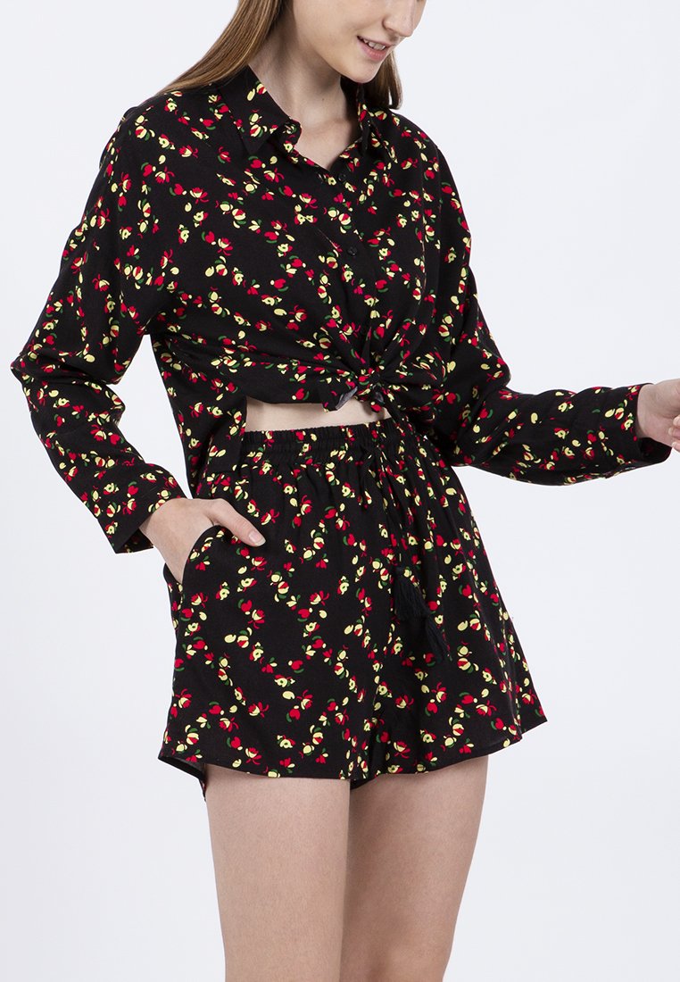 Long Sleeves Blouse
