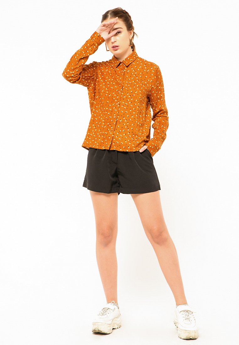 Basic Long Sleeve Shirt