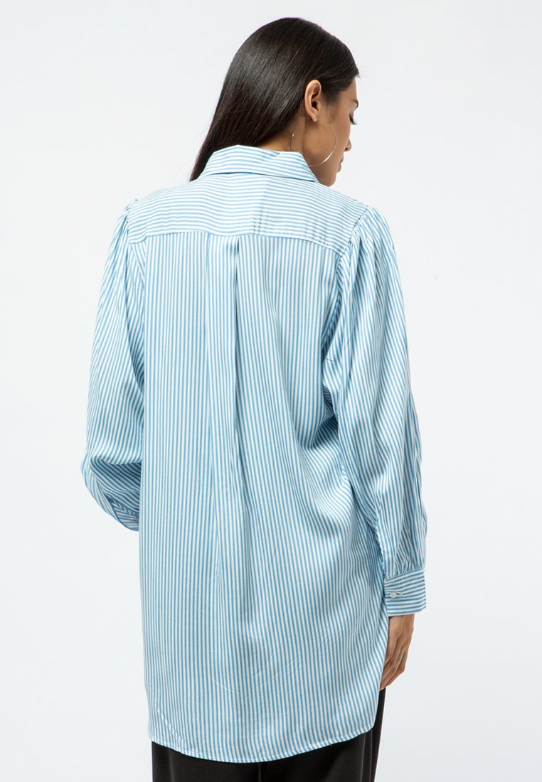 Long Sleeve Oversized Blouse
