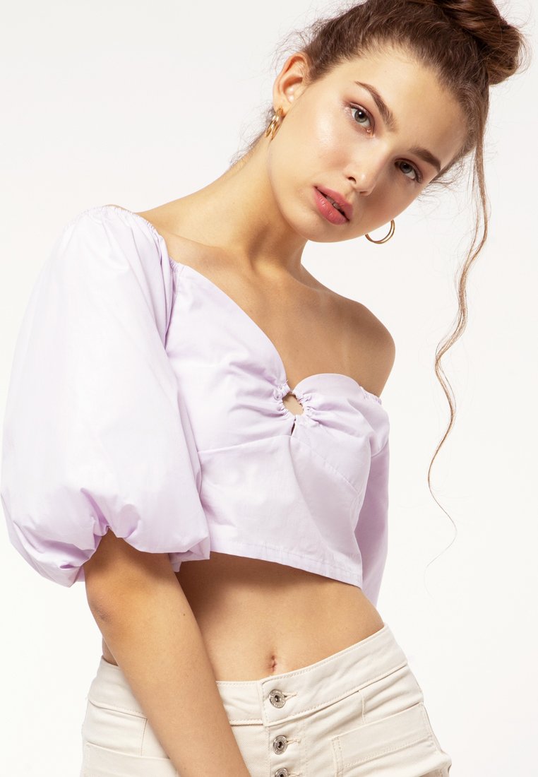 Balloon Sleeves Top